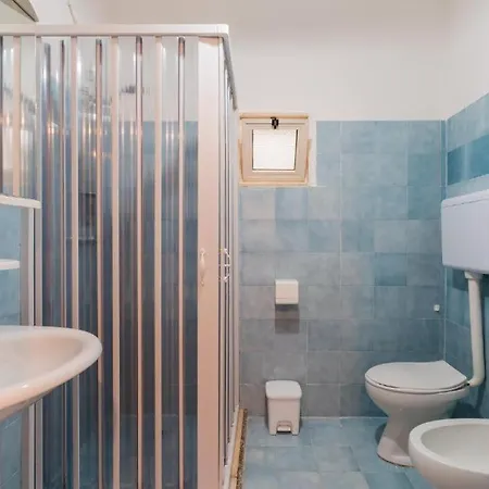 Holiday home Villino Nina Torre Lapillo