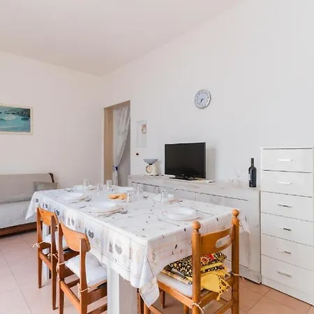 Holiday home Villino Nina *